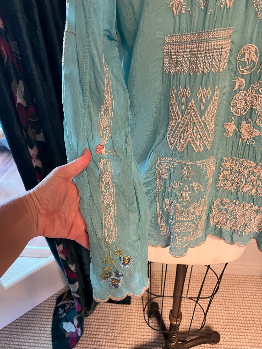 Johnny Was Embroidered silk Turquoise Floral Button-Front Women's Top - Picture 9 of 16
